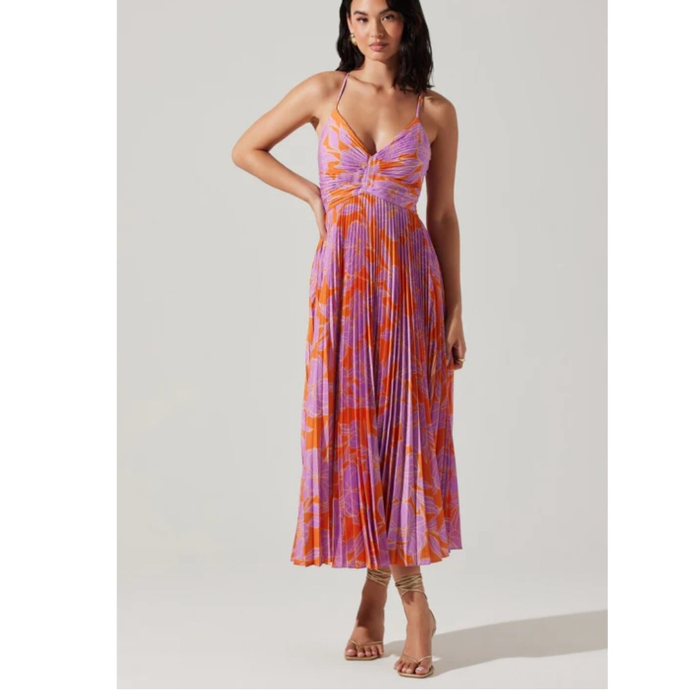 Astr the label Blythe Floral Plisse Midi Dress